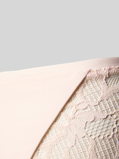 Produktfoto, Slip mit Spitzenbesatz Modell 'BRIEF_BLOSSOM' von BOSS, Optik: Unifarben, mit feiner Struktur und Spitzenbesatz, Logo-Applikation aus Metall.