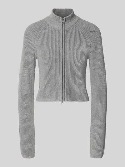 Produktfoto, Slim Fit Jacke aus Baumwoll-Mix Modell 'Dara' von NOISY MAY®, mieszanka bawełny, krój slim fit, zamek błyskawiczny dwustronny, stójka, długość tyłu w rozmiarze S: 44 cm, długość rękawów w rozmiarze S: 67 cm, faktura prążkowana, kolor szary