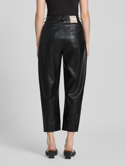 MM Spodnie z imitacji skóry o kroju tapered fit z ozdobnymi szwami Czarny 5