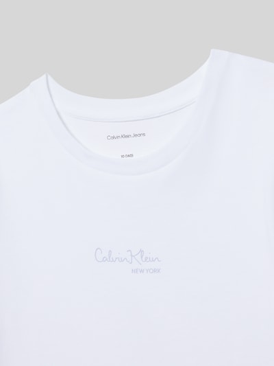 Calvin Klein Jeans T-shirt o kroju regular fit z nadrukiem z logo model ‘Signature’ Biały 2