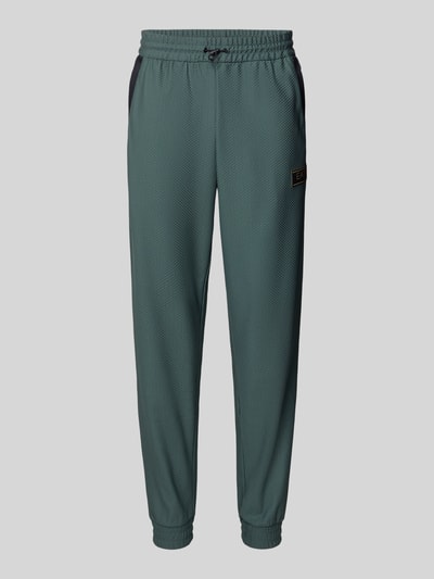 Produktfoto, Regular Fit Sweatpants mit Strukturmuster von EA7 Emporio Armani in dunklem Grün mit Eingrifftaschen und elastischem Bund mit Tunnelzug, Herren Sweatpants im Elastischer-Material-Mix