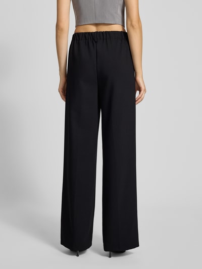 Review Wide Leg Stoffhose mit Bundfalten Black 5