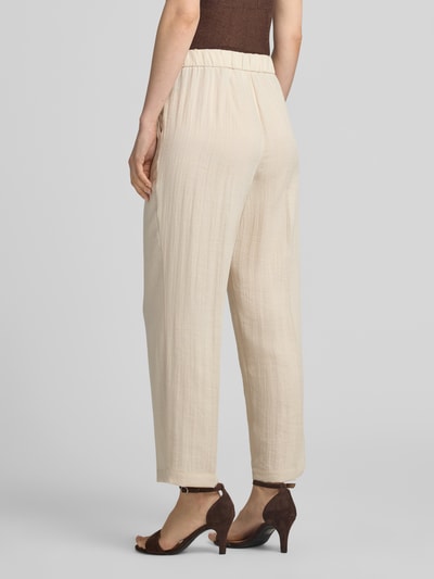 COMMA wide fit broek van viscosemix met persplooien Zand - 5