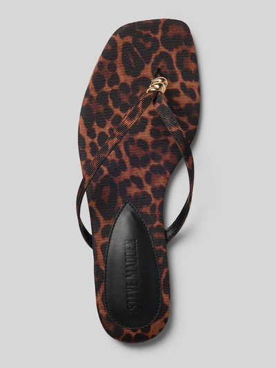 Produktfoto, Sandale aus echtem Leder Modell 'Maliyah' von Steve Madden, Damen Sandalen, Zehentrenner, Glattleder, glatte Sohle, Absatzhöhe 1 cm, braun-schwarzes Leopardenmuster, Größe 40, strukturierte Oberfläche