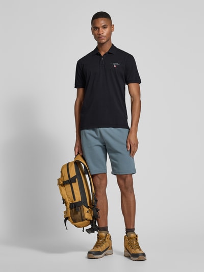 Napapijri Koszulka polo o kroju regular fit z wyhaftowanym logo model ‘elbas’ Czarny 1