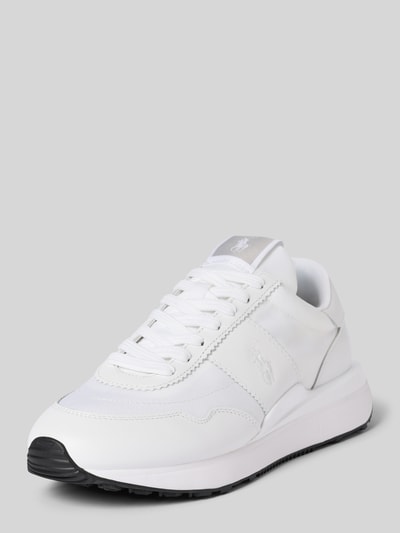Produktfoto, Sneakersy z wiązaniem od Polo Ralph Lauren, mieszanka skóry, zaokrąglony czubek, detal z logo, fakturowana podeszwa, wysokość obcasa 4 cm, wysokość cholewki 7 cm, szerokość cholewki 6 cm, kolor biały z czarnymi akcentami