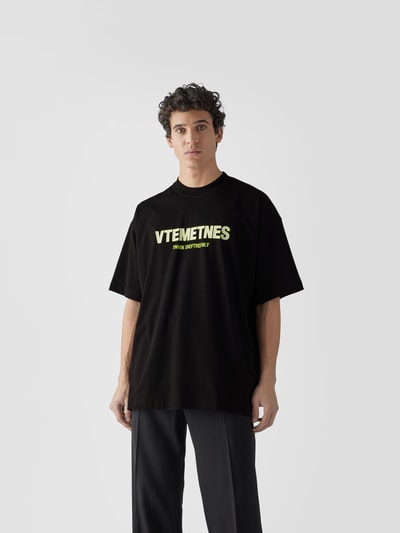 VETEMENTS Oversized T-Shirt mit Label-Print Schwarz 4
