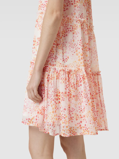 VERO MODA Cocktailkleid mit amerikanischem Ausschnitt Modell 'DORA' Offwhite 3