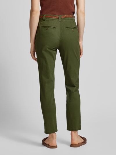 Christian Berg Woman Tapered Fit Chino mit Gürtel Oliv 5