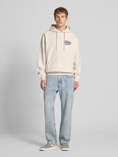 Edwin Hoodie mit Statement-Print Modell 'MONSIEUR SAKANA' Ecru 1