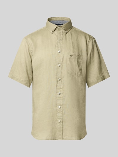 Produktfoto, Regular Fit Leinenhemd mit Button-Down-Kragen von Fynch-Hatton in Beige, reine Leinenstruktur, Brusttasche, Kurzarmschnitt