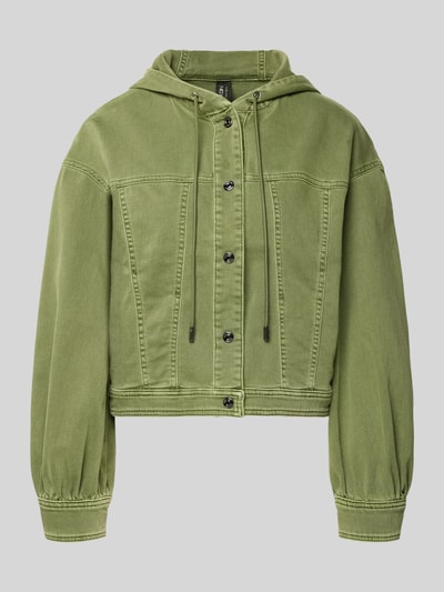 Produktfoto, Jeansjacke mit Kapuze und Eingrifftaschen von Marc Cain, bawełna ze stretchem, krój regular fit, zielony, guziki, długość tyłu w rozmiarze 36: 51 cm, szerokość ramion w rozmiarze 36: 53 cm, szerokość klatki piersiowej w rozmiarze 36: 52 cm, długość rękawa w rozmiarze 36: 54 cm