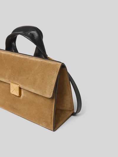 Nanushka Shoulder Bag mit Steckverschluss Hellbraun 3