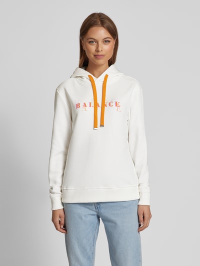 Christian Berg Woman Hoodie mit Statement-Print Modell 'Balance' Offwhite 4