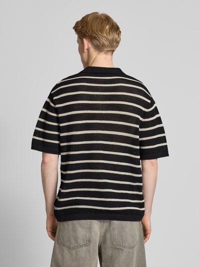 REVIEW Strickshirt mit Polokragen und Label-Stitching Black 5