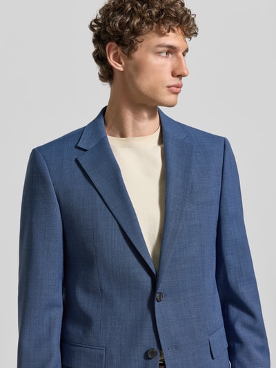 Männermodel trägt Regular Fit Anzugsakko aus Schurwoll-Mix Modell 'JASPER' von BOSS, Optik:Allover-Muster, Nahaufnahme Oberkörper.