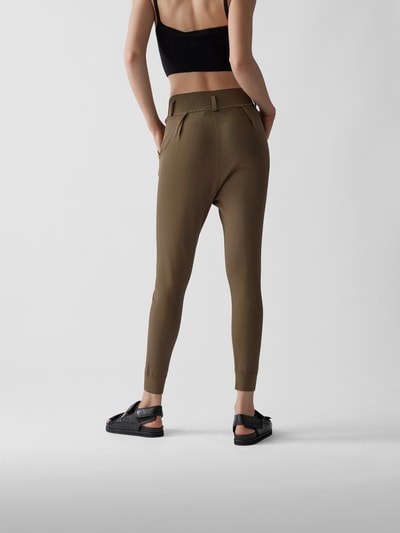 Self-Portrait Slim Fit Jogpants mit Gürtel Khaki 5