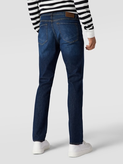 Brax Jeans mit Label-Patch Modell 'Chuck' Blau 5