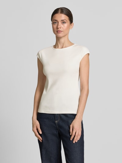 Frauenmodel trägt Regular Fit T-Shirt aus Baumwoll-Mix von Tom Tailor Denim in Unifarbe, Rundhals, Kurzarm, Ganzkörperansicht von vorne.