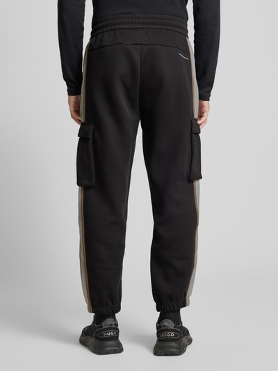 EA7 Emporio Armani Tapered Fit Sweatpants mit Cargotaschen Modell 'ATHLETIC MIX' Black 5