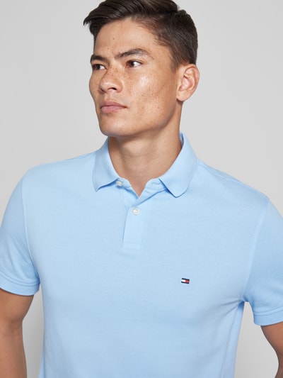 Tommy Hilfiger Regular Fit Poloshirt mit Logo-Stitching Hellblau 3