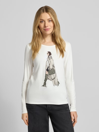 Vrouwenmodel draagt Shirt met lange mouwen met motiefprint van monari, mix van viscose en elastaan, regular fit, ronde hals, ruglengte bij maat 36 is 60 cm, frontaal beeld van het bovenlichaam.