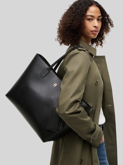Tommy Hilfiger Shopper mit Reißverschlussfach und Anhänger für Kleinigkeiten Black 1