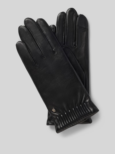 Produktfoto, schwarze Handschuhe aus echtem Leder Modell 'Arizona' von Roeckl mit Logo-Detail und Raffungen, glatte Textur.
