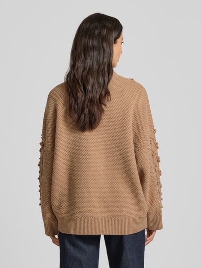 Essentiel Antwerp Loose Fit Strickjacke aus Woll-Mix mit Strasssteinbesatz Modell 'ILTIMATE' Camel 5