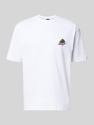 Produktfoto, białe tło, biała gładka faktura, krój regular fit, model 'TE_FRAME' od BOSS na męski t-shirt BOSS Orange