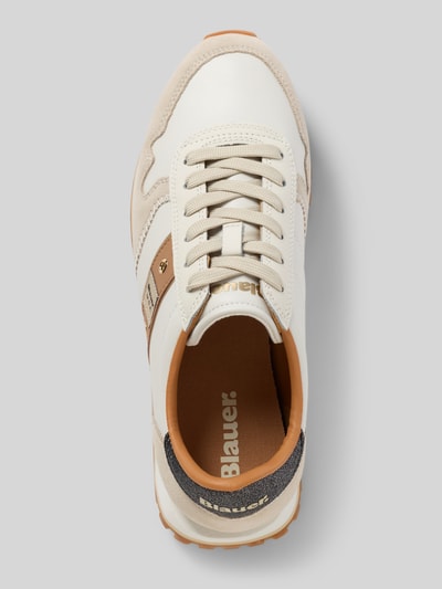 Produktfoto, Sneaker mit Label-Detail Modell 'MILLEN' von Blauer USA, Leder-Mix in Beige und Weiß, abgerundete Spitze, strukturierte Sohle, Schnürverschluss, Absatzhöhe 4 cm, Schafthöhe 9 cm, Schaftweite 9 cm