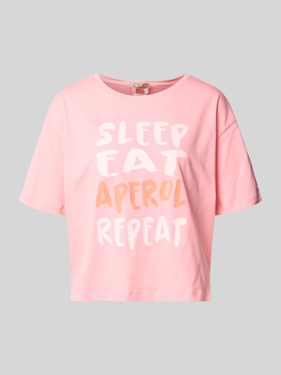Produktfoto, T-Shirt mit Motiv- und Statement-Print von Smith and Soul in Rosa, Reine Baumwolle, Boxy-Fit, Rundhalsausschnitt, Rückenlänge 51 cm bei Größe S