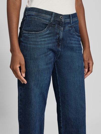 Raphaela By Brax Flared jeans in used-look, model 'Laura' Blauw - 3