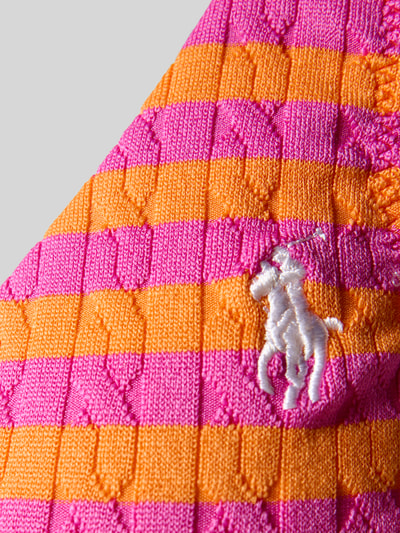 Produktfoto, Bikini-Oberteil mit Strukturmuster von Polo Ralph Lauren, Optik:Allover-Muster in Pink-Orange, Logo-Applikation, Materialverarbeitung: Stretch