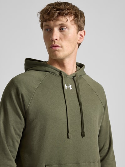 Under Armour Bluza z kapturem, wyhaftowanym logo i kieszenią kangurką Oliwkowy 3