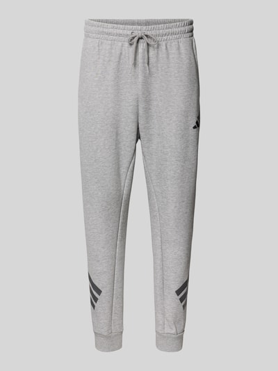 adidas Sportswear Sweatpants mit elastischem Bund und Logo Mittelgrau 2