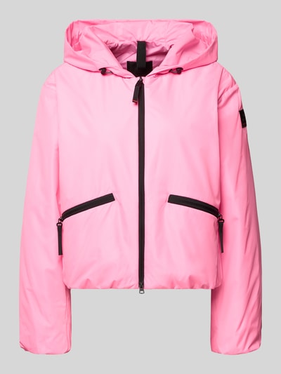 Produktfoto, kurtka damska FIRE + ICE Jacke mit Reißverschlusstaschen Modell 'YADIRA', krój regular fit, kaptur, różowa, czarne zamki, tekstura gładka, długość tyłu w rozmiarze 36: 52 cm, szerokość ramion w rozmiarze 36: 45 cm, szerokość klatki piersiowej w rozmiarze 36: 45 cm, długość rękawów w rozmiarze 36: 61 cm