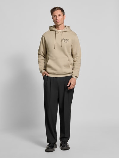 Les Deux Hoodie mit Label-Print und Känguru-Tasche Sand 1