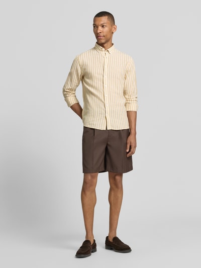 Lindbergh Koszula casualowa o kroju relaxed fit z kołnierzykiem typu button down Piaskowy 1