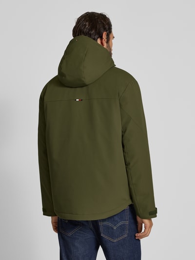 Tommy Hilfiger Kurtka funkcyjna o kroju regular fit z kapturem Oliwkowy 5