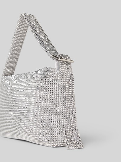 Produktfoto, Shoulder Bag mit Allover-Strasssteinbesatz von Jake*s Cocktail, srebrzyste kryształki, zamknięcie na zamek, szerokość w rozmiarze 1: 27 cm, długość 16 cm, głębokość 4 cm, pasek 56 cm, wewnętrzna kieszeń wsuwana