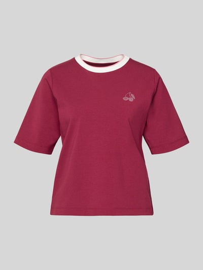 Productfoto, Regular Fit T-Shirt mit Strasssteinbesatz van Marc Cain, bordeauxrood, ronde hals, elastische katoenmix met modal