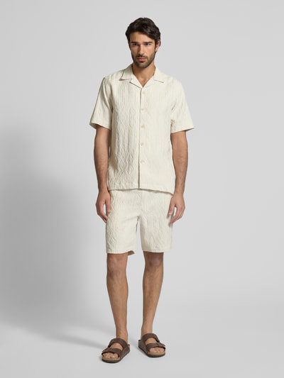 Lindbergh Regular Fit Kurzarmhemd aus Viskose-Mix mit Strukturmuster Weiss 1
