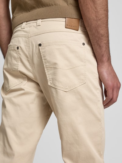 bugatti Regular Fit Hose mit Eingrifftaschen Modell 'CORDOBA' Sand 3