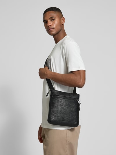 ARMANI EXCHANGE Umhängetasche in Leder-Optik Modell 'BORSA' Black 1