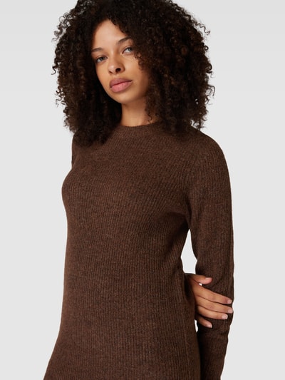 Pieces Knielange gebreide jurk met ronde hals, model 'ELLEN' Chocoladebruin - 3