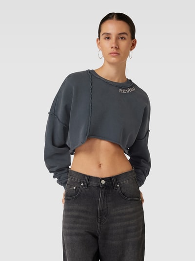 Review Cropped Sweatshirt mit Label-Print Anthrazit 4