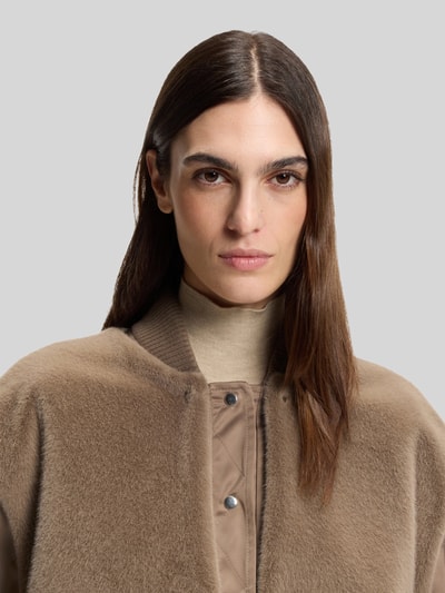 BOSS Bomberka o kroju regular fit z odpinaną kamizelką z imitacji futra Ziemisty brązowy 3