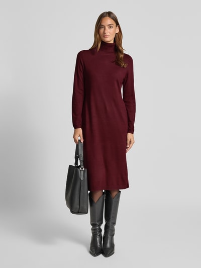 s.Oliver RED LABEL Strickkleid aus Viskose-Mix Bordeaux 1