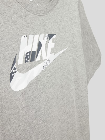 Nike T-Shirt mit Logo-Print Mittelgrau Melange 2